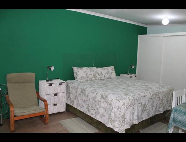 11 BEDROOM HOUSE FOR SALE IN KENSINGTON